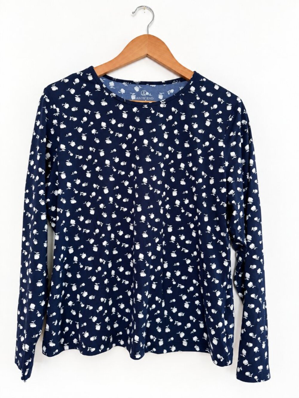 Lands’ End Navy White Rose Floral Long Sleeve Top Large Preppy Coastal Feminine